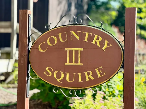 15 Country Squire Drive #N, Cromwell, CT 06416