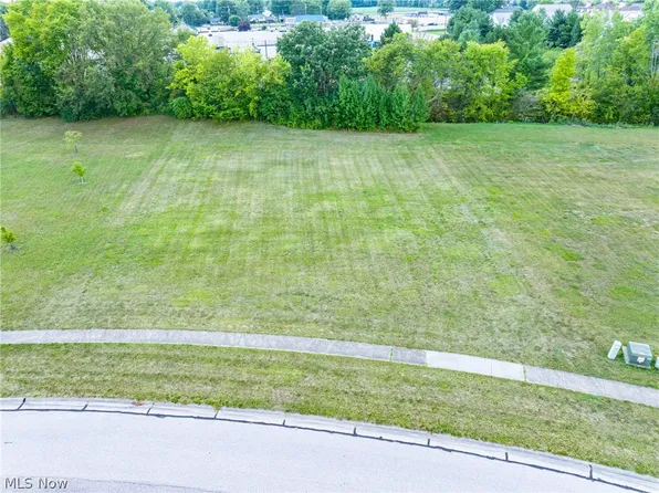 555 Appomattox Ct, Lagrange, OH 44050