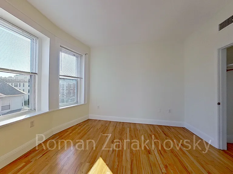 10 Brainerd Rd #32 — Photo 9