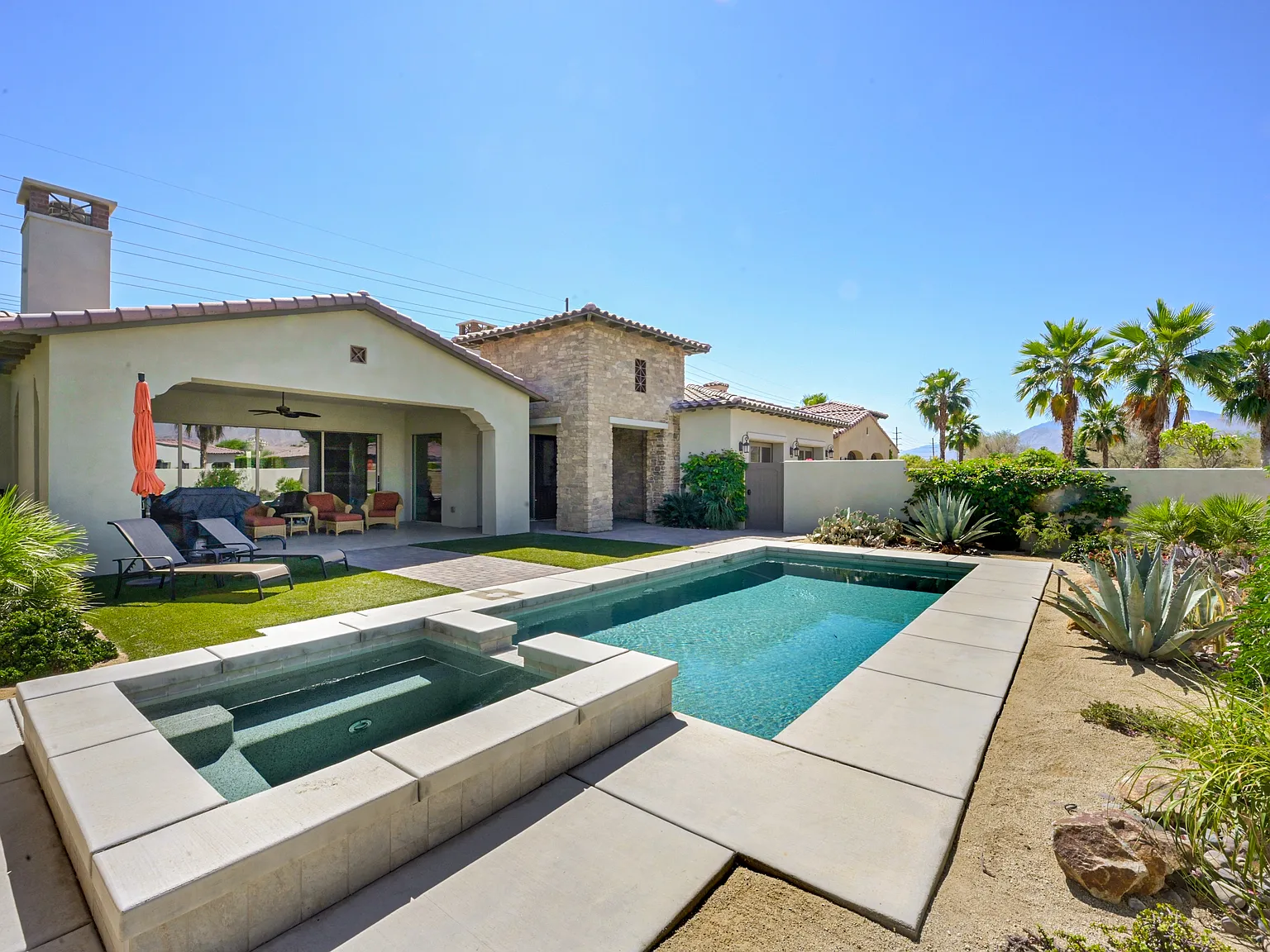 4 bed, 3180 sqft, $9,500 — Photo 4