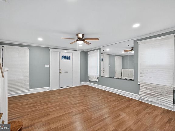 2nd image of 5712 Sansom St