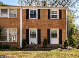 5490 Woodenhawk Cir, Columbia, MD 21044