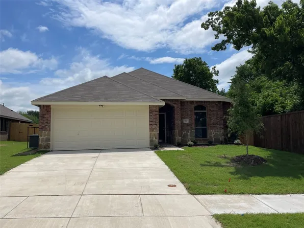 318 Greenhaven Dr, Seagoville, TX 75159