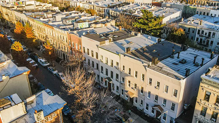 Sold by Mitra Hakimi Realty Group, LLC | media 25