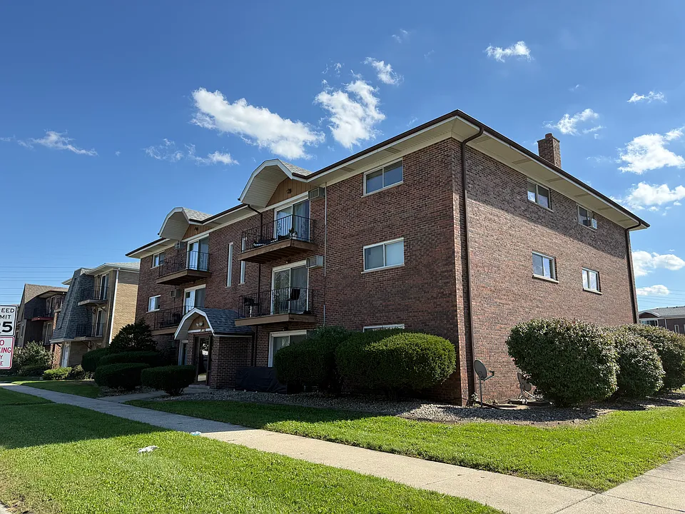 2105 176th Pl #1A