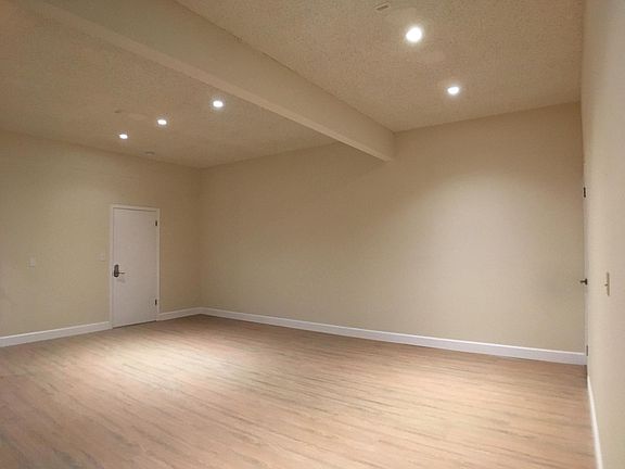 3rd image of 10024 138th Ave NE