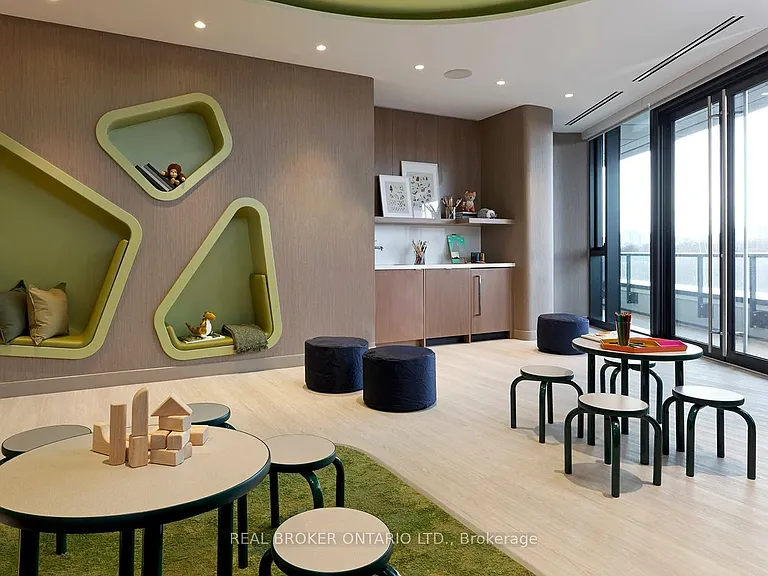 575 Bloor St E #602 — Photo 11