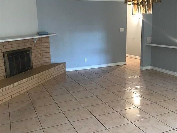4th image of 4302 Blue Creek Dr