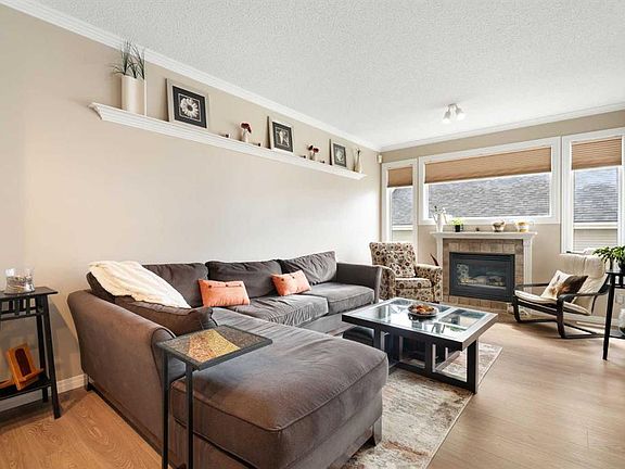 4th image of 25 N Prestwick Park SE