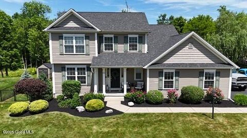 3rd image of 514 Russell Road
