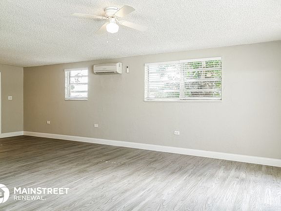 3rd image of 3540 NW 205th St