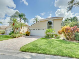 4766 Carlton Golf Dr, Lake Worth, FL 33449