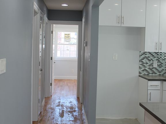 2nd image of 22130 Murdock Ave #1A