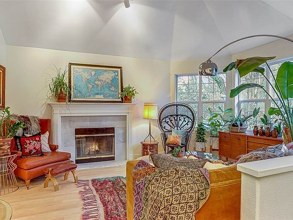 Beautiful hardwood floors throughout main floor