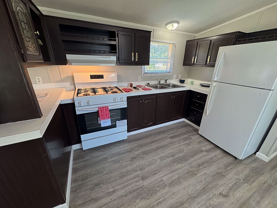 1st image of 2552 Smith Ave Trailer 35
