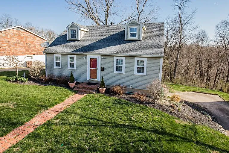 172 Brentwood Pl photo 1