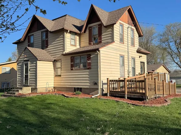 402 Elm St, Albert City, IA 50510