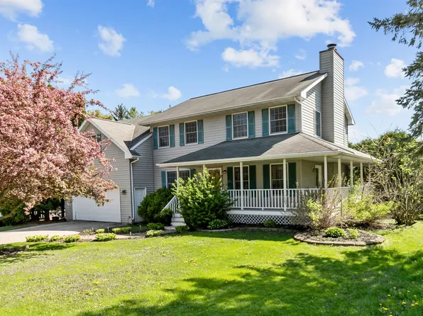 827 Thomas St, Ripon, WI 54971