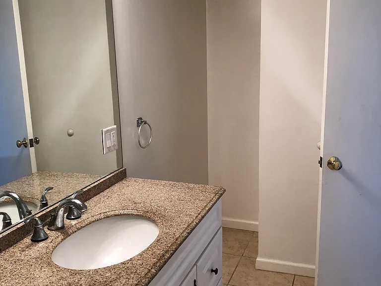 76 Risel Ave #A — Photo 3