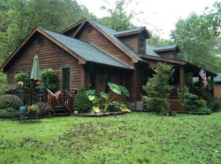 201 Creekside Dr, Hazard, KY 41701