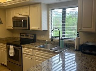 13663 McGregor Village Dr APT 20, Fort Myers, FL 33919