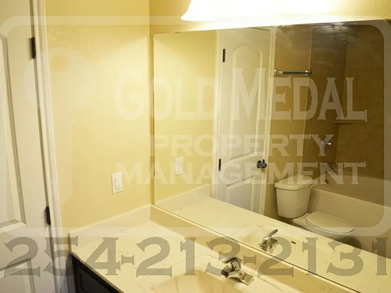 1104 Grace Point Dr — Photo 18