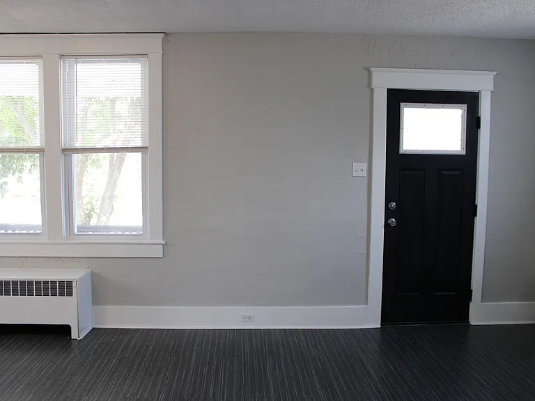 152 N Lombard St — Photo 3