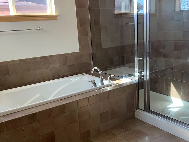 2380 Hecla Dr — Photo 9