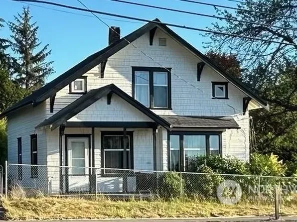 3322 112th Street E, Tacoma, WA 98446
