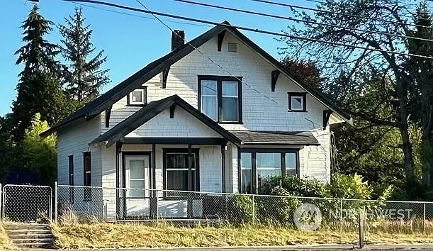 3322 112th Street E photo 1
