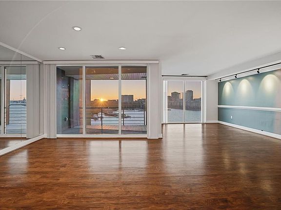 5th image of 40 Rader St APT 505