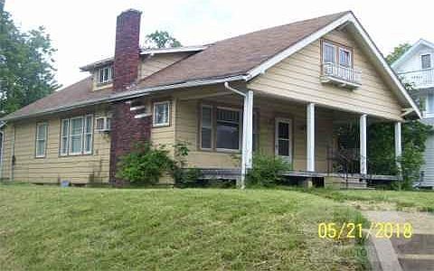 1st image of 1101 E Burlington Ave