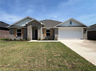 704 Picard Ave, Lowell, AR 72745