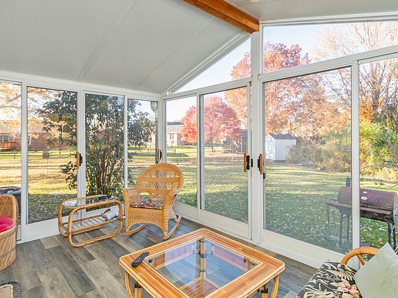4th image of 1318 Dogwood Ct