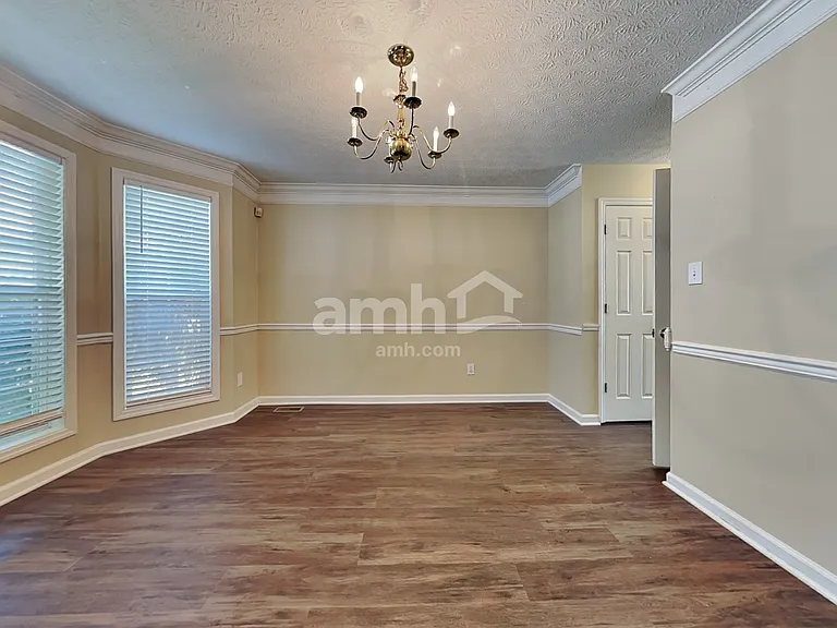 7633 Callow Cove Ln — Photo 8