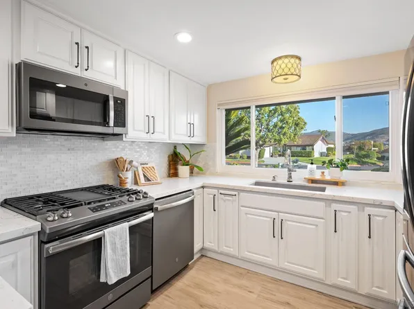 1759 Calle Del Arroyo, San Marcos, CA 92078