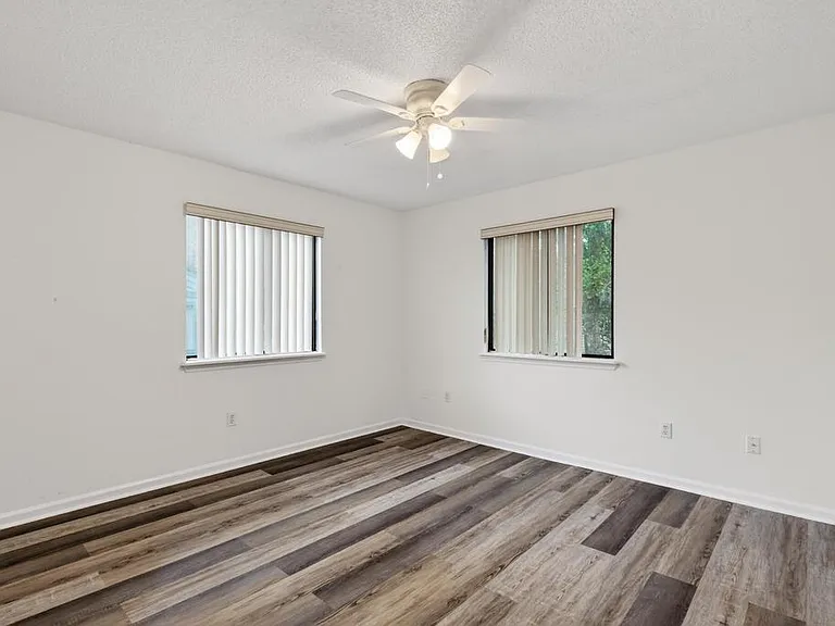 10 Moultrie Creek Cir #1 — Photo 9