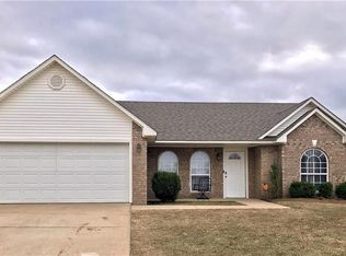 508 Apple Valley Dr, Fort Smith, AR 72908