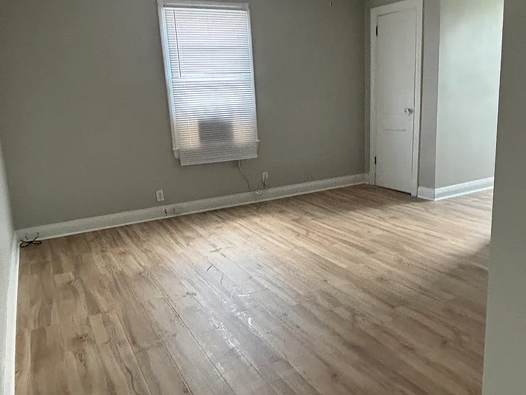 1807 Neville Dr #3 — Photo 2