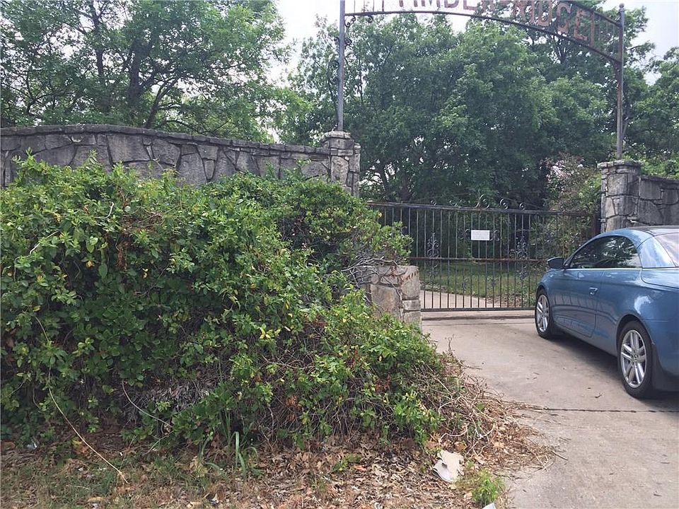 2nd image of 8521 Clark Rd