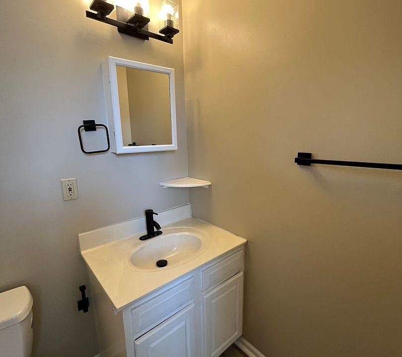 Sanders Flats 101103 N Franklin St Muncie IN Zillow