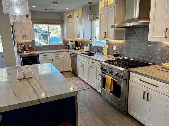5th image of 22708 Susana Ave