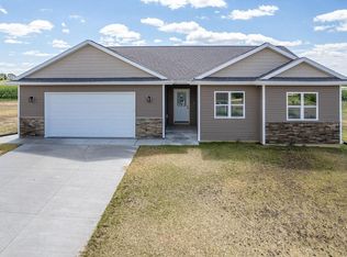 2066 Fawn Valley Ct, Reedsburg, WI 53959