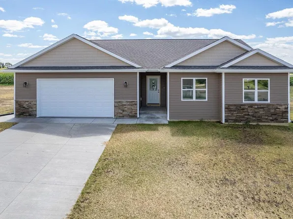 2066 Fawn Valley Ct, Reedsburg, WI 53959
