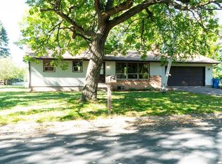 7400 Lakeside Rd NE, Fridley, MN 55432