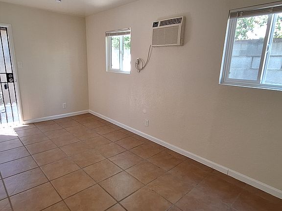 3rd image of 13457 1/2 Filmore St #13457-1/2
