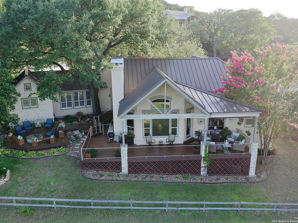 1st image of 105 HUMMINGBIRD HILL DR