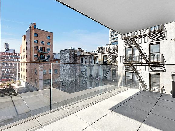 2nd image of 175 Chrystie St #4W