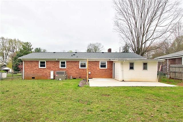 1st image of 646 N Bost St