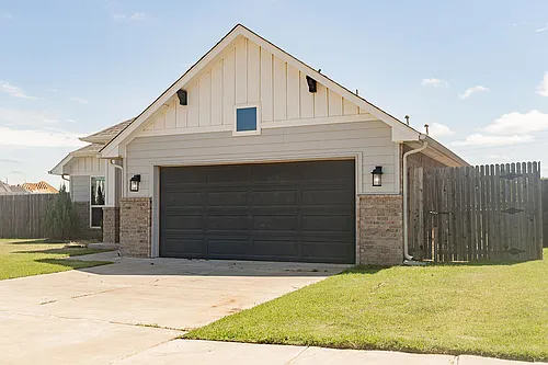 15708 Vermillion Dr Photo 1